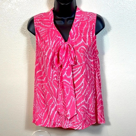Lilly Pulitzer Tops - Lilly Pulitzer Dahlia Show Your Stripes Top size Small